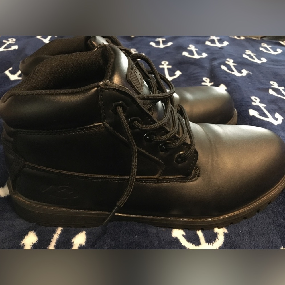 Mens Mountain Gear Boots - Picture 7 of 15